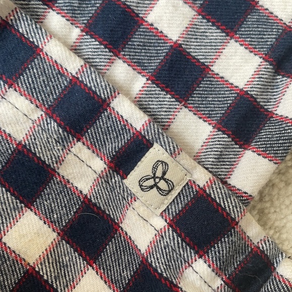 HP TNA Boyfriend Fit Flannel - Picture 12 of 13